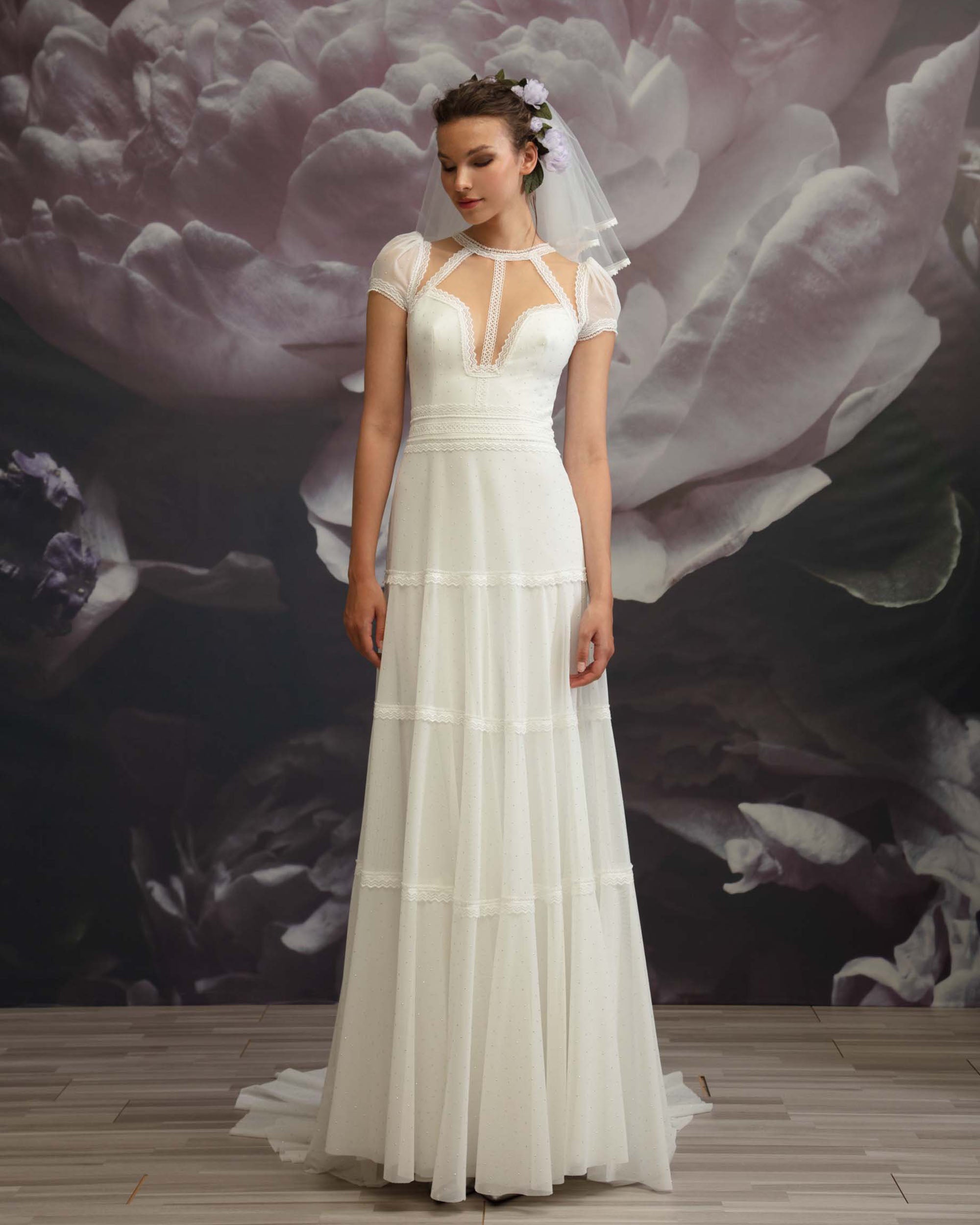 V neckline flared wedding dress Edition Gemy Maalouf Bridal 22